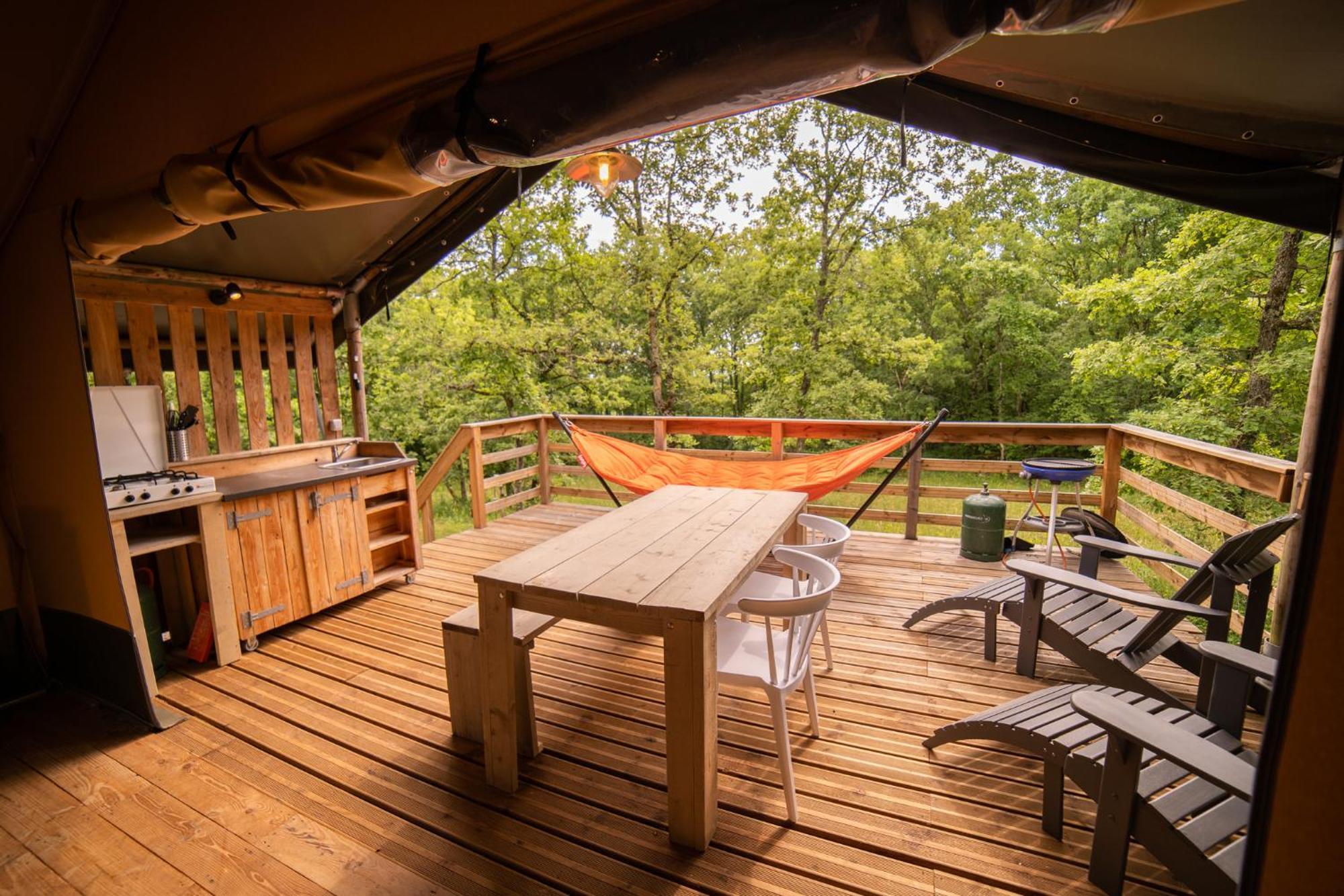 Delle Rose Camping & Glamping Village Isolabona Exteriör bild
