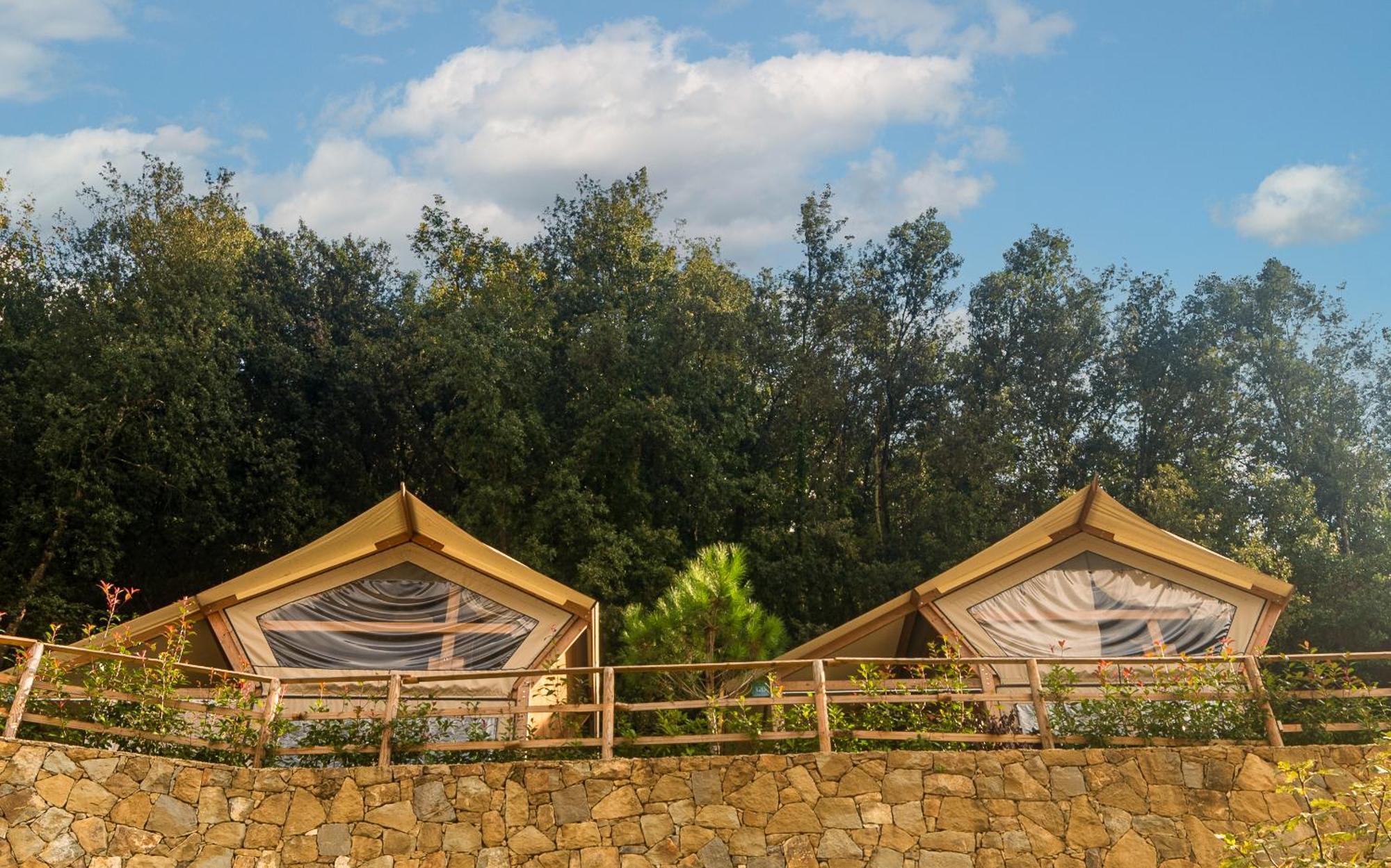 Delle Rose Camping & Glamping Village Isolabona Exteriör bild